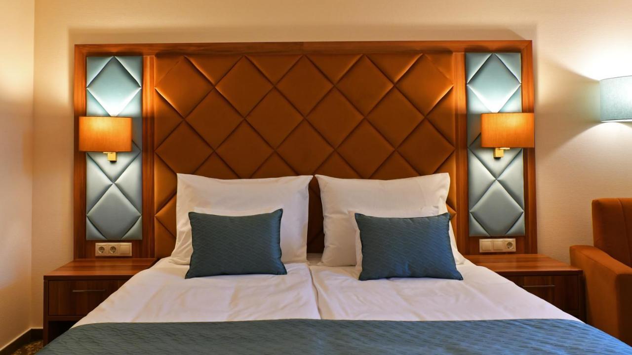 Wellness Hotel Gyula Εξωτερικό φωτογραφία
