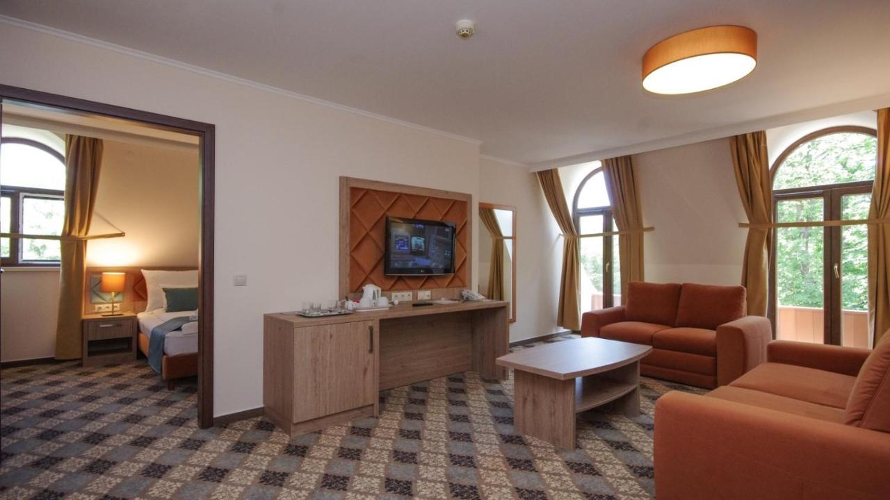 Wellness Hotel Gyula Εξωτερικό φωτογραφία