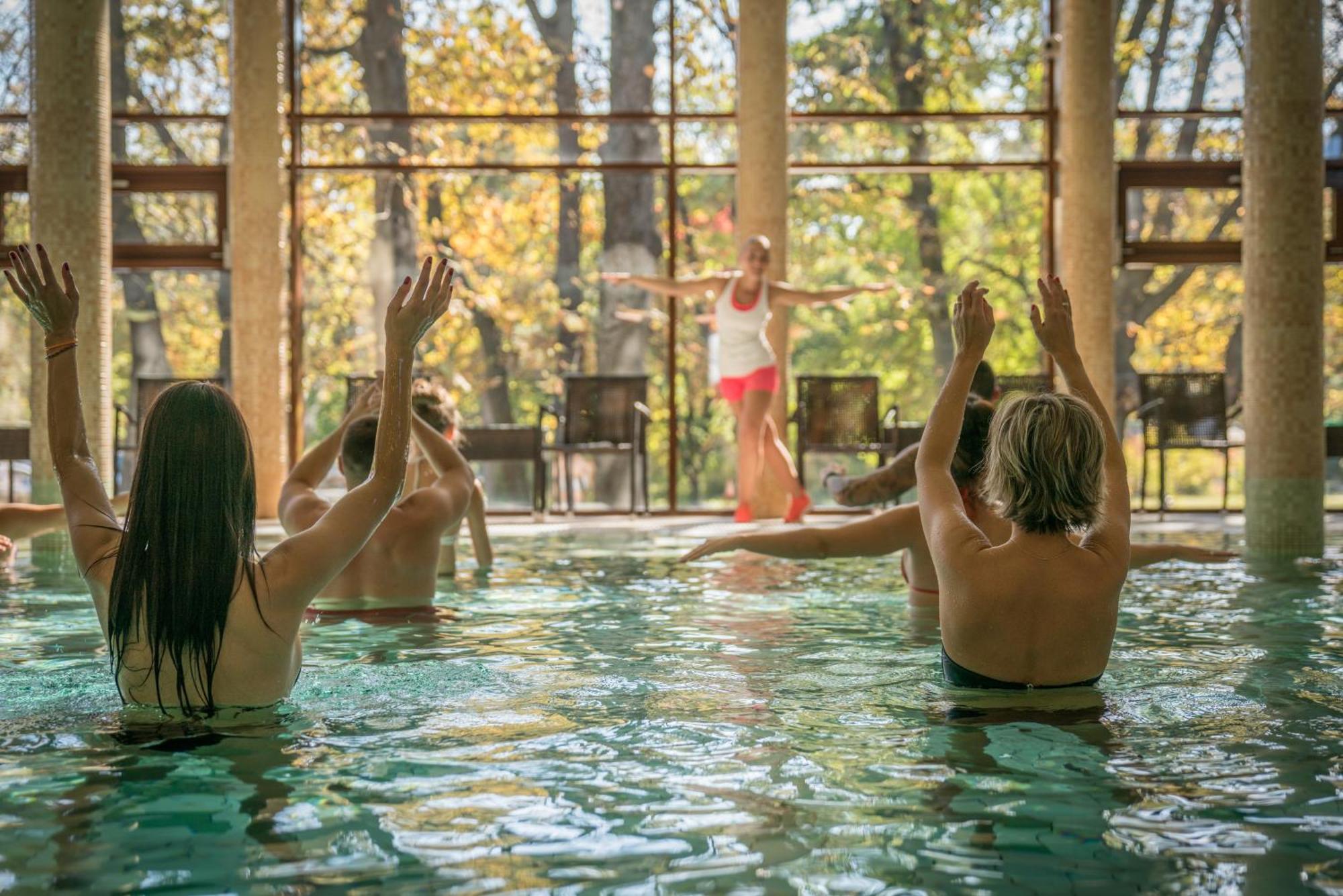 Wellness Hotel Gyula Εξωτερικό φωτογραφία
