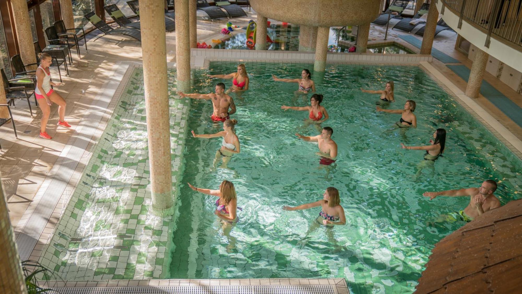 Wellness Hotel Gyula Εξωτερικό φωτογραφία