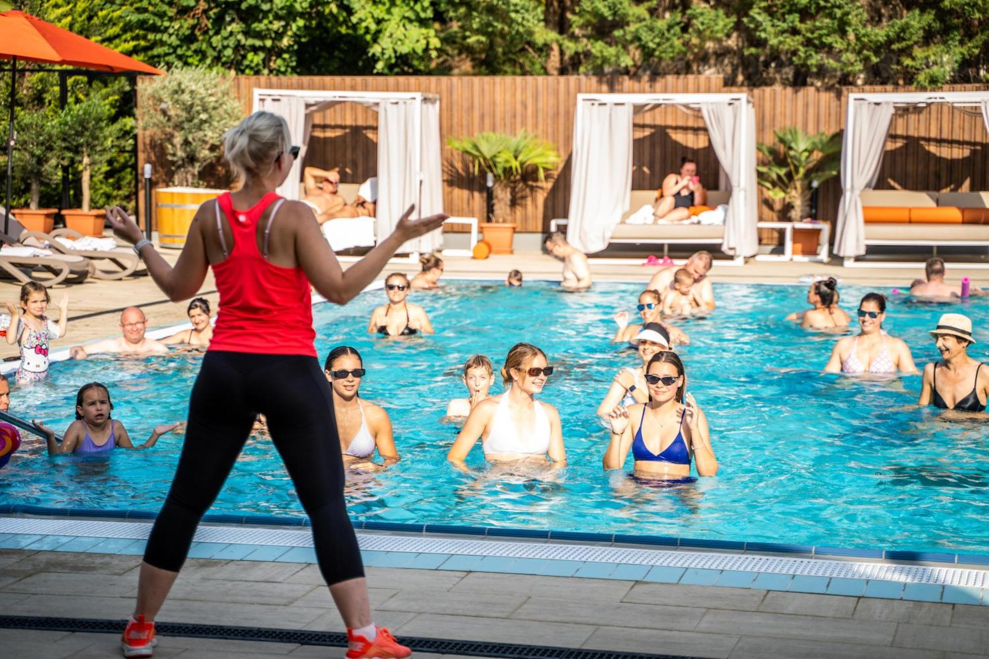 Wellness Hotel Gyula Εξωτερικό φωτογραφία