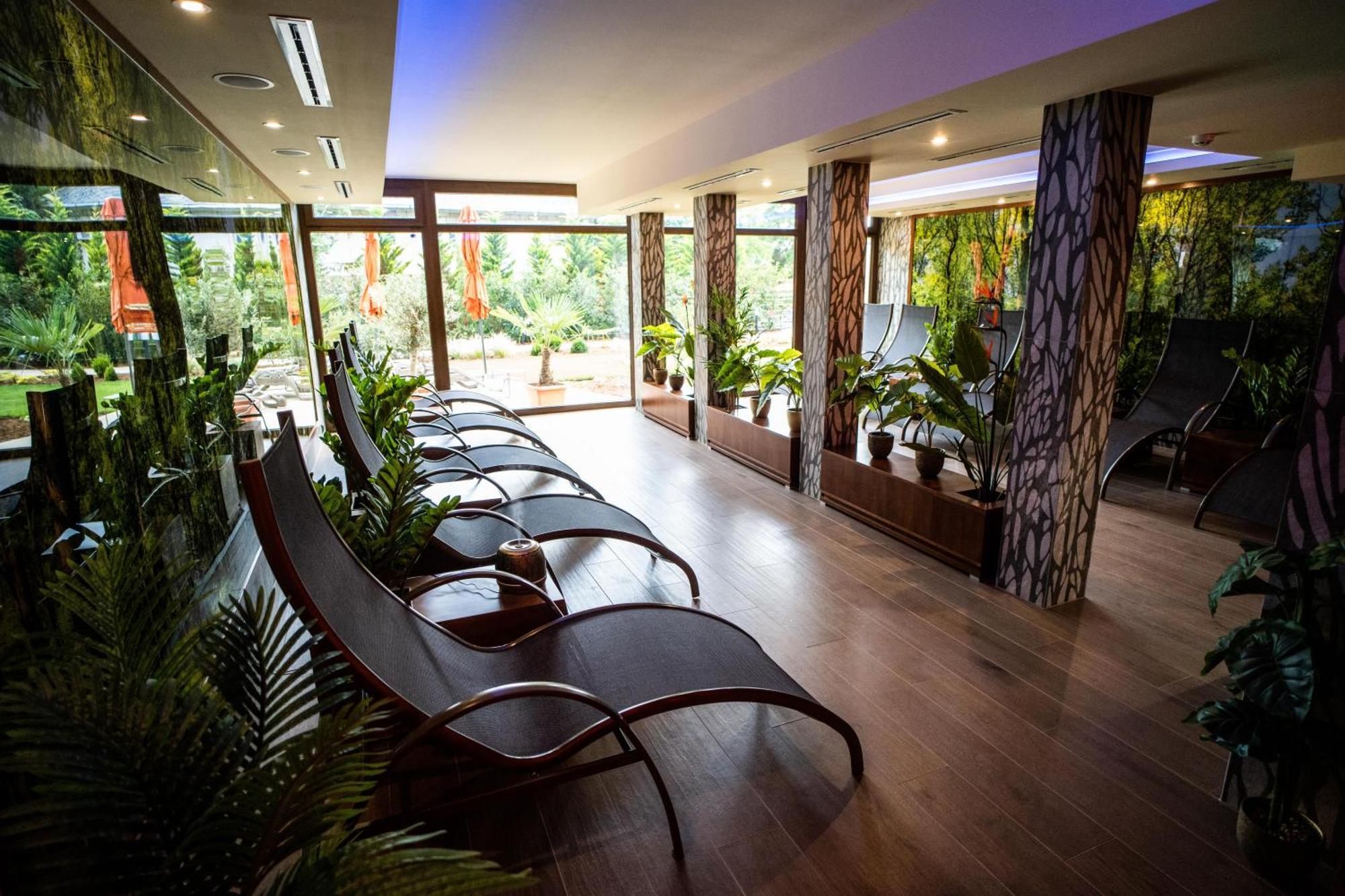 Wellness Hotel Gyula Εξωτερικό φωτογραφία